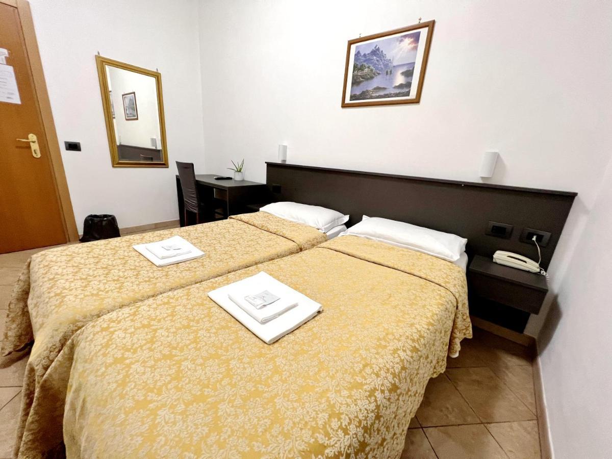 Hotel Domus Termini Rom Eksteriør billede
