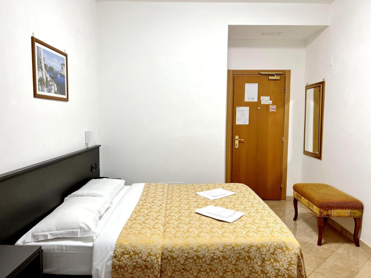 Hotel Domus Termini Rom Eksteriør billede