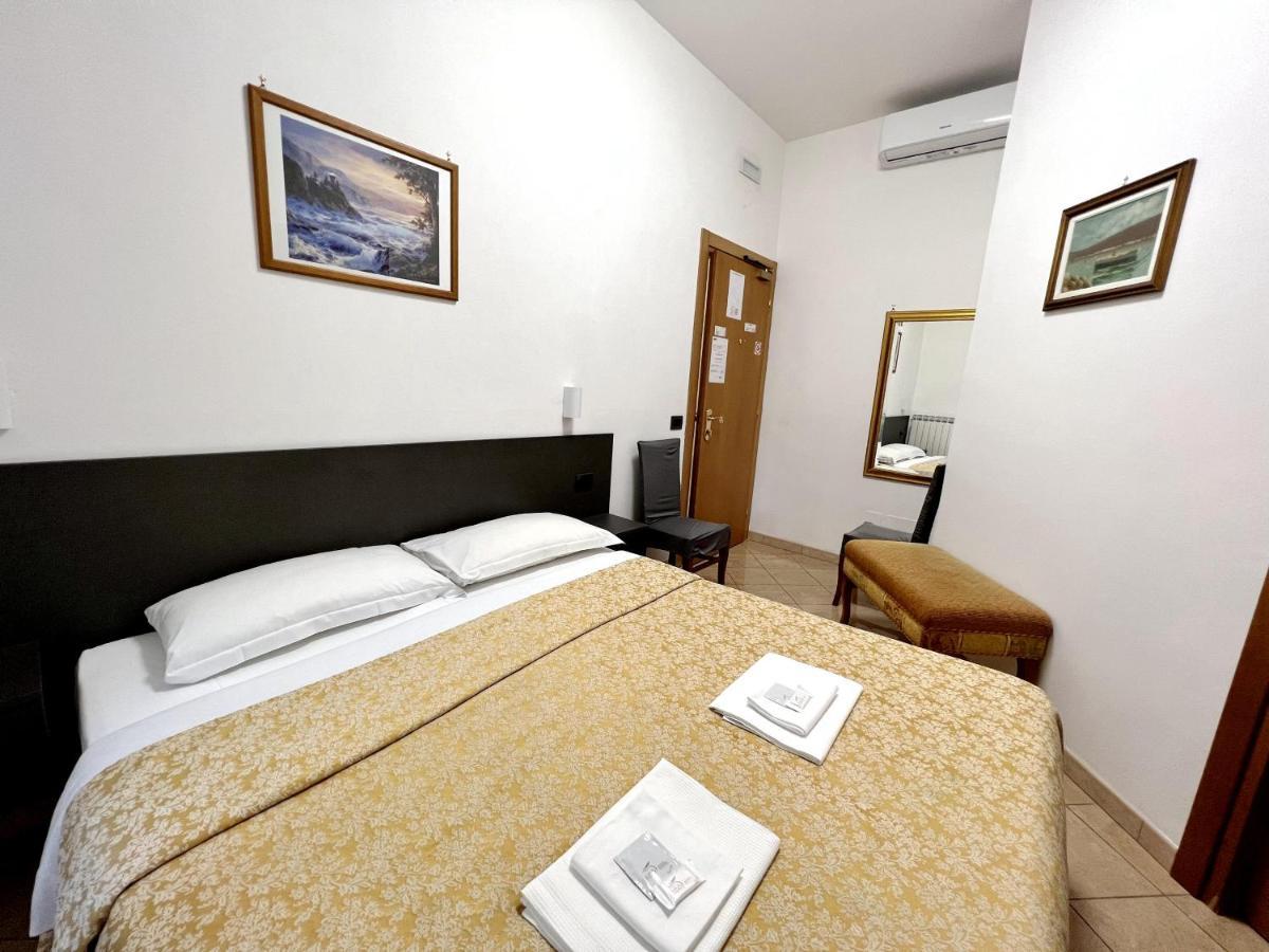 Hotel Domus Termini Rom Eksteriør billede